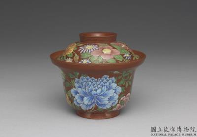 图片[2]-Yixing lidded cup with flowers of the four seasons in painted enamels, Qing dynasty, Kangxi reign (1662-1722)-China Archive